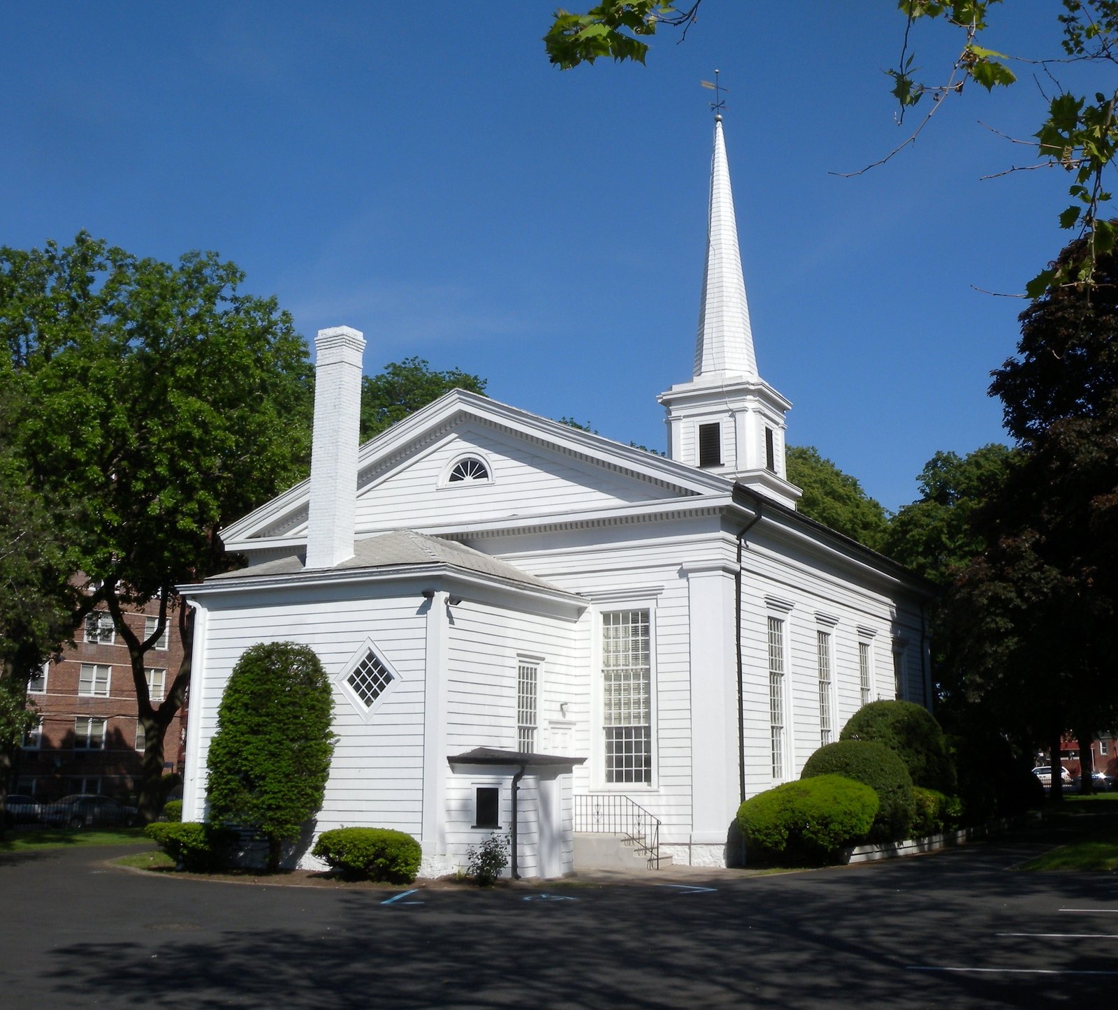 Flatlands Reformed Church on Kings Highway, photographed in 2009.