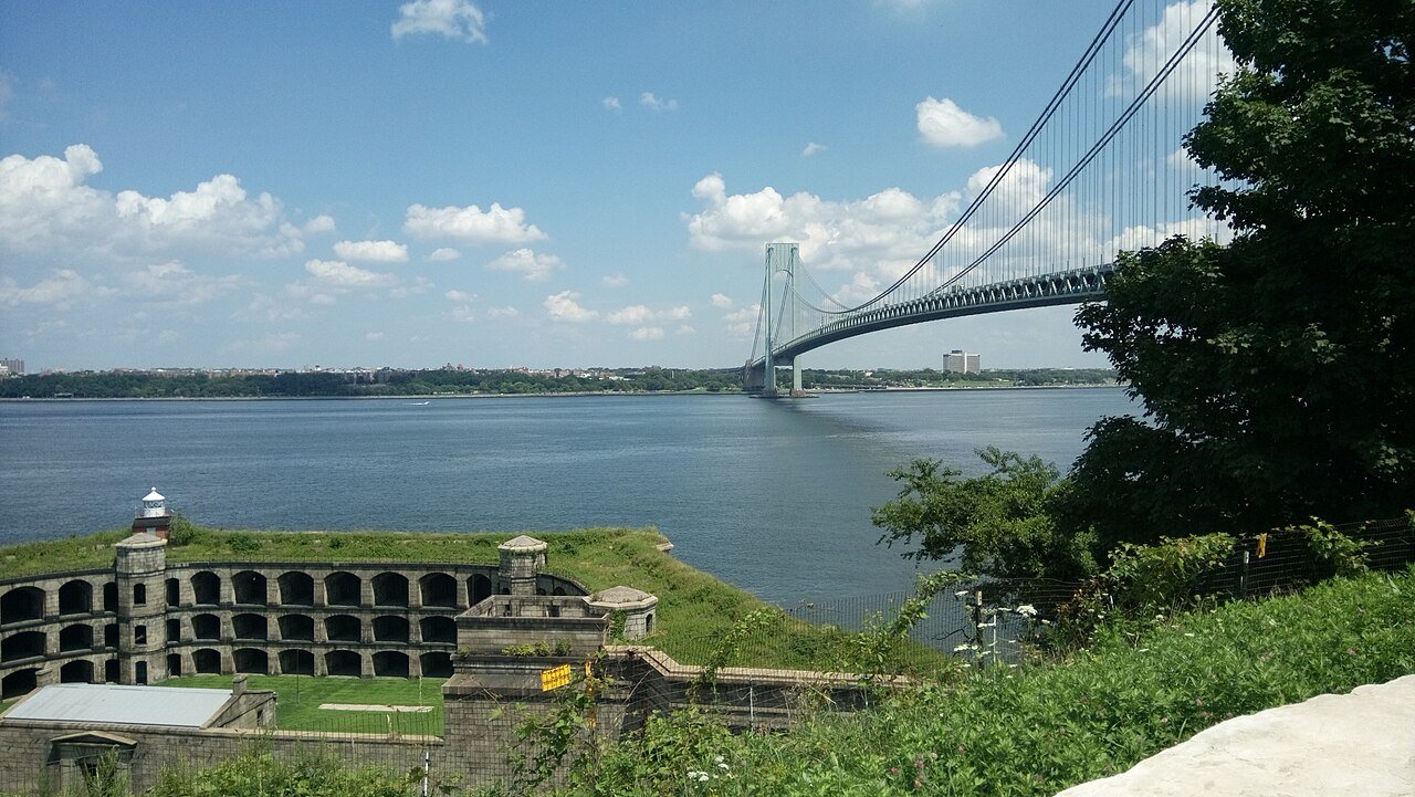 Battery Weed, formerly Fort Richmond, overlooking the Narrows below the Verrazzano-Narrows Bridge