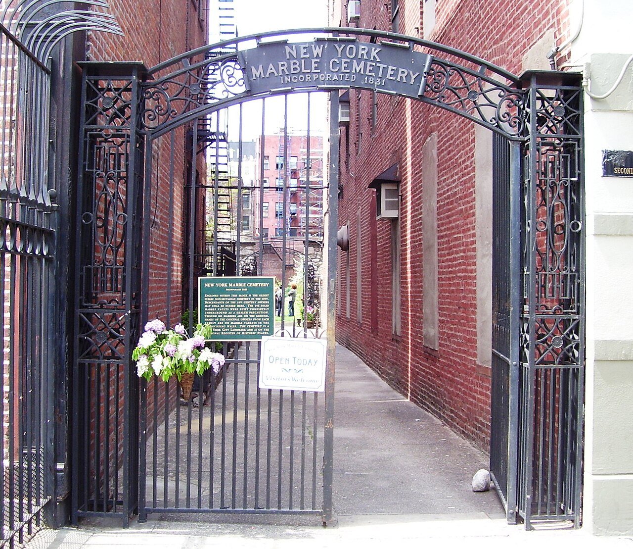 New York Marble Cemetery