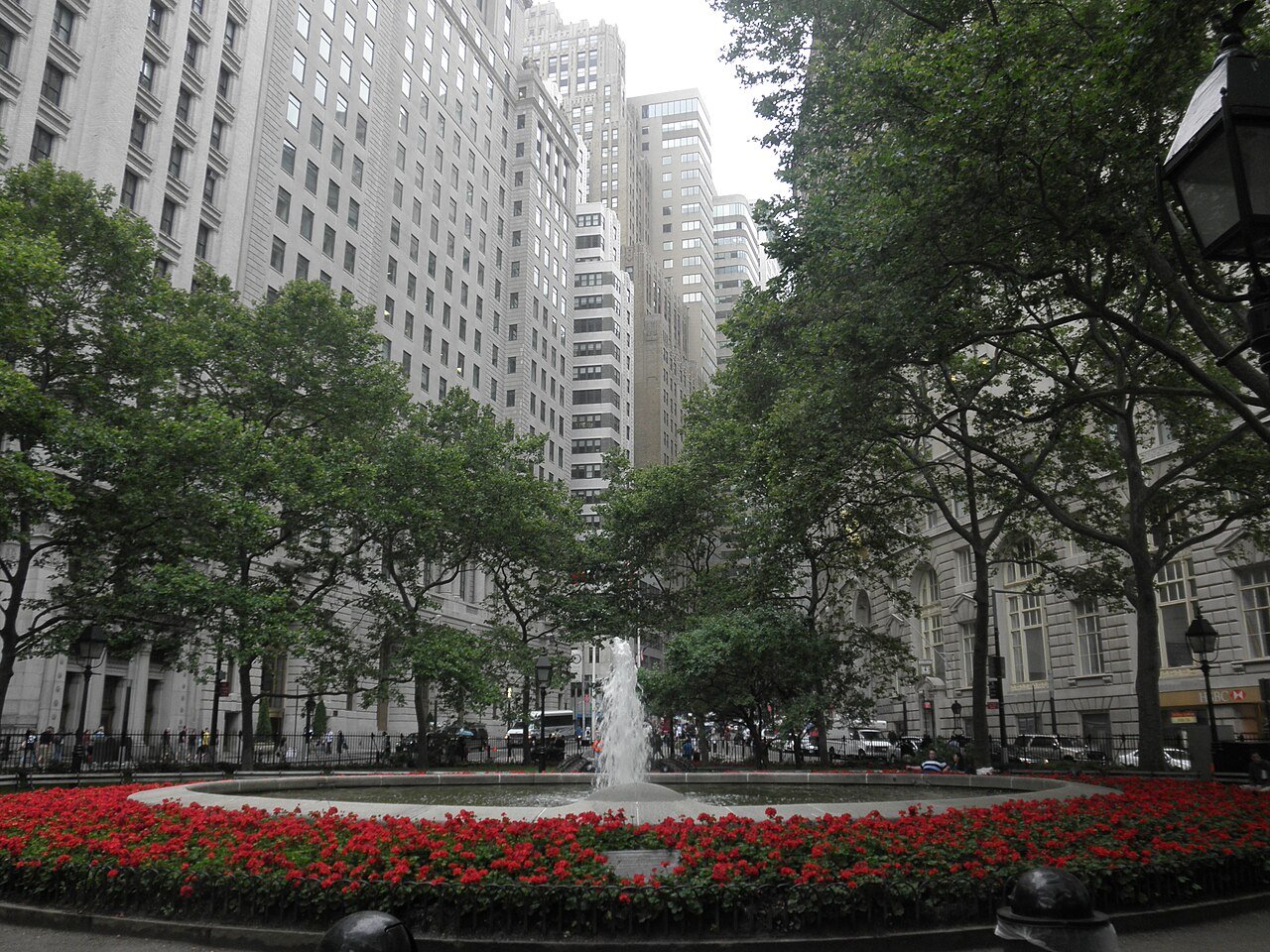 Bowling Green and its historic fence