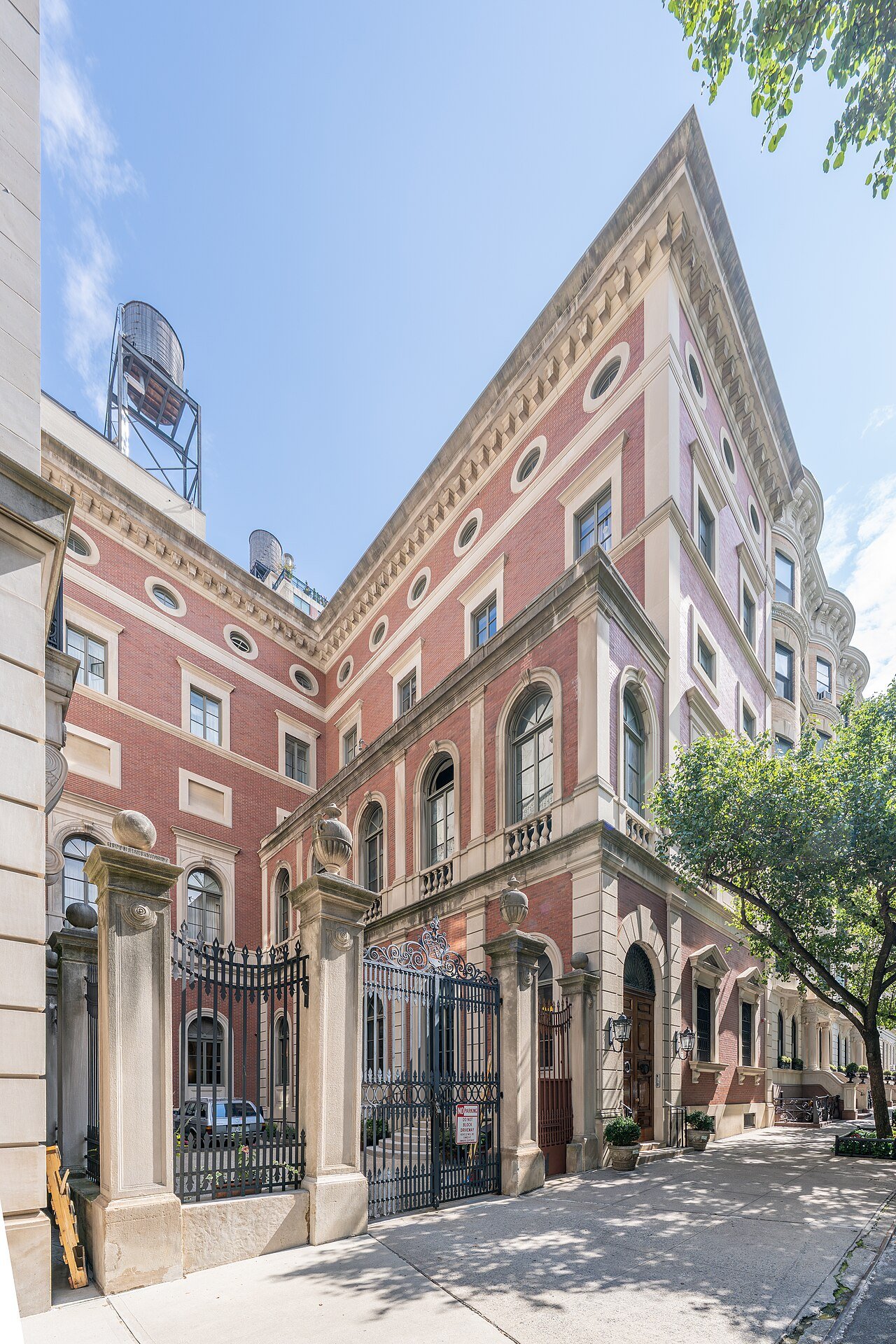 House of the Redeemer — Fabbri House