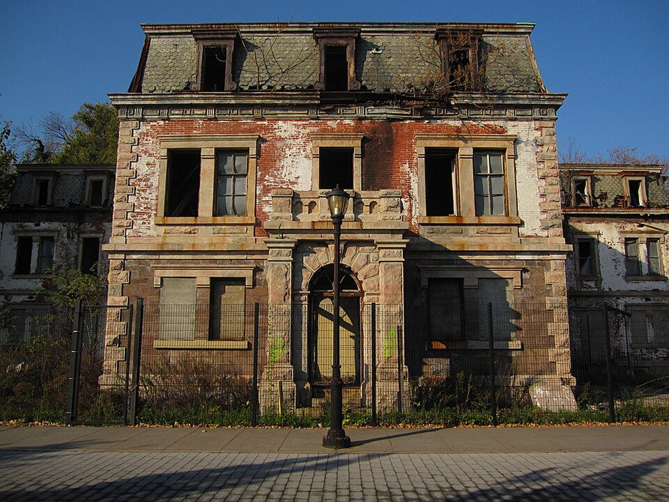 The mansard-roofed office building of the former United States Lighthouse Service depot on Staten Island