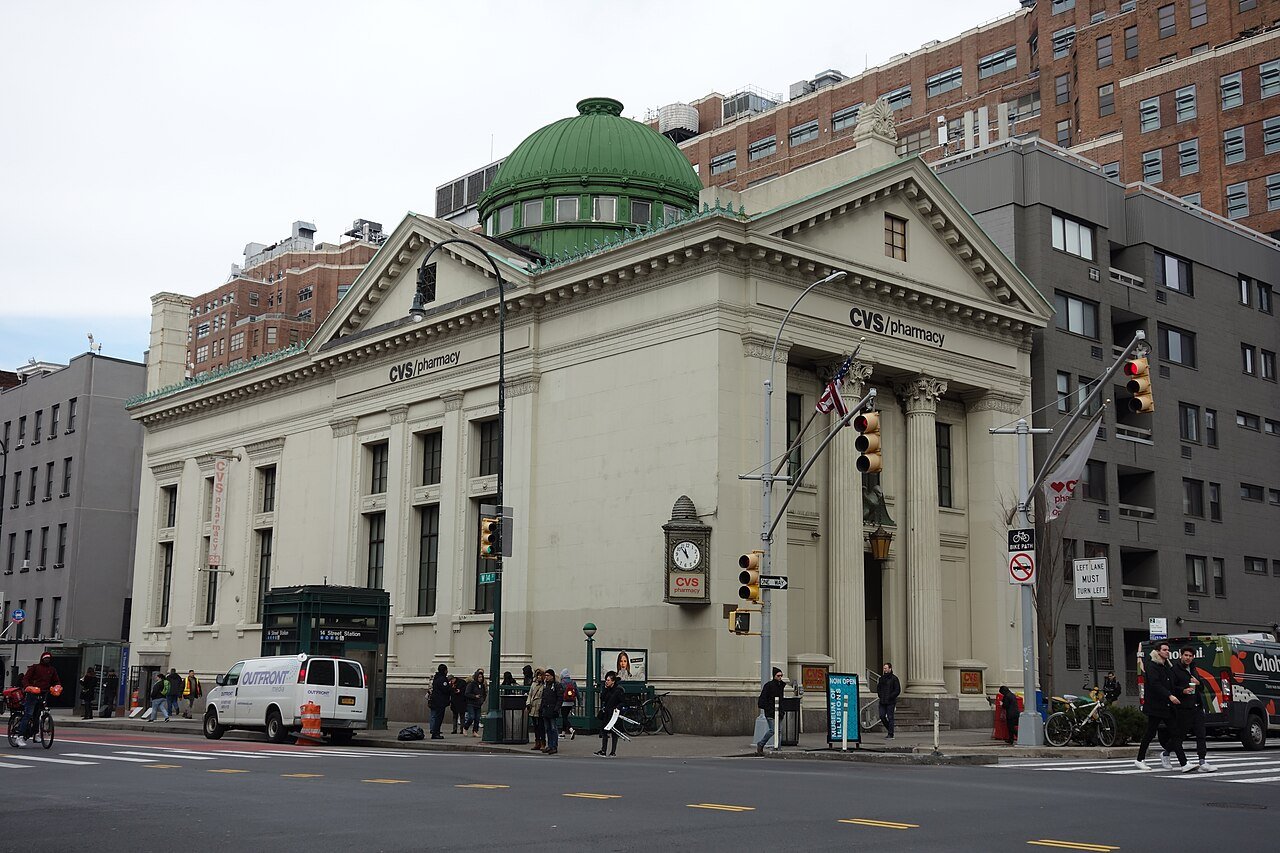 Former New York Savings Bank's columned fronts and low dome at Eighth Avenue and 14th Street in 2019