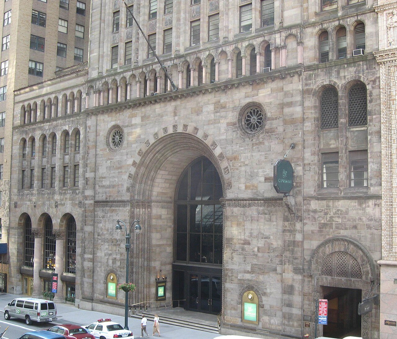 Bowery Savings Bank, 110 East 42nd Street exterior