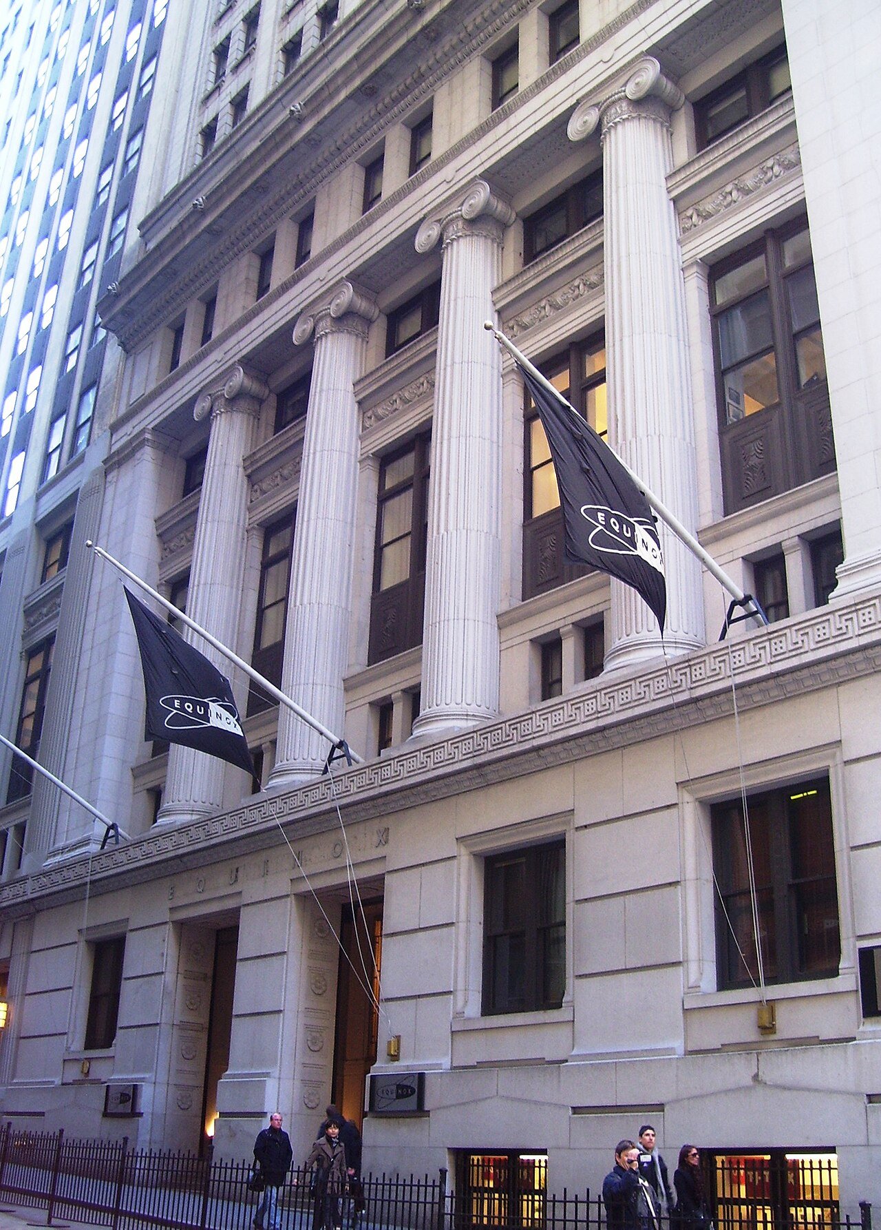 Columned lower facade of the Bankers Trust Building at 14 Wall Street in 2012