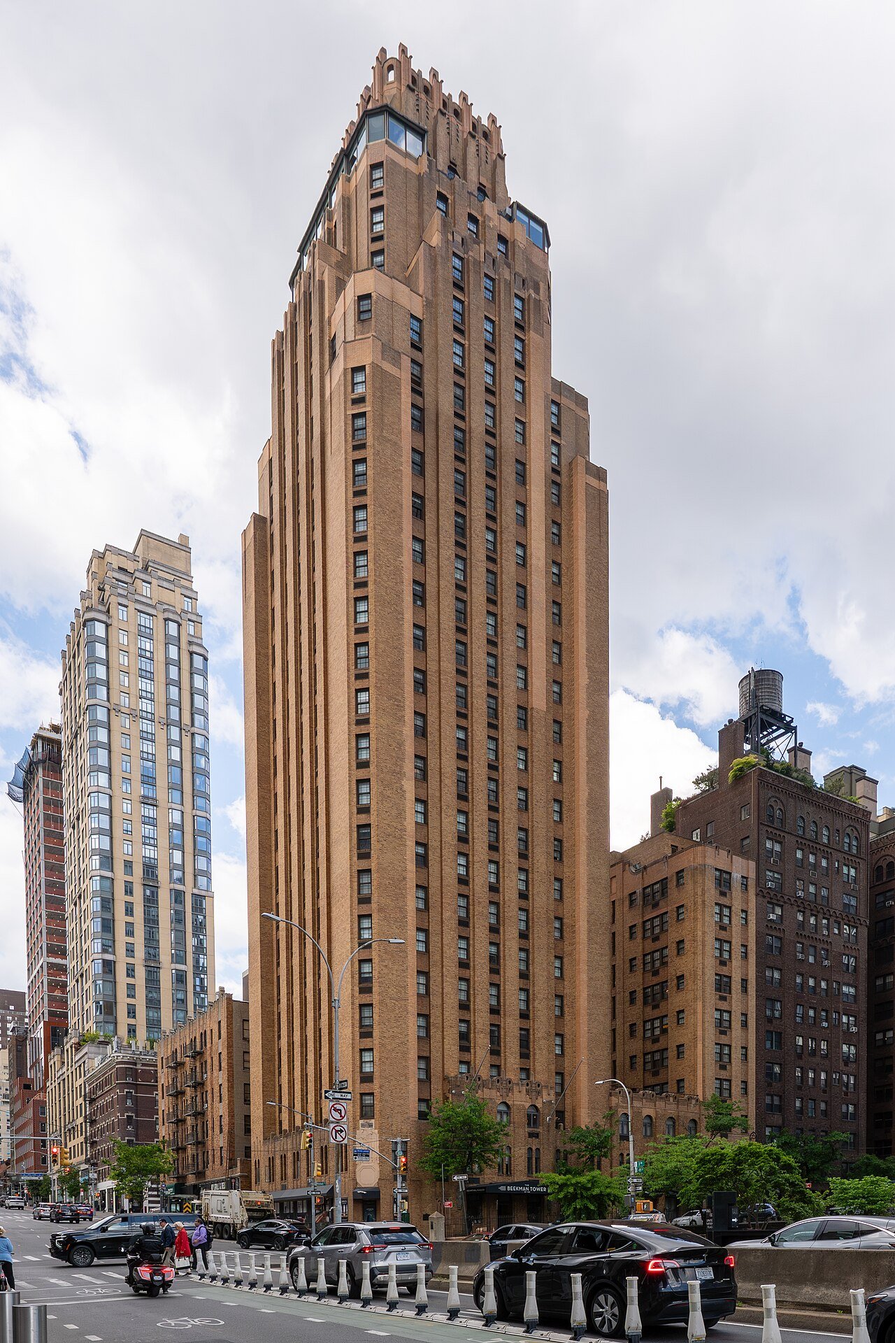 Panhellenic Tower, later Beekman Tower, photographed from the street in 2026