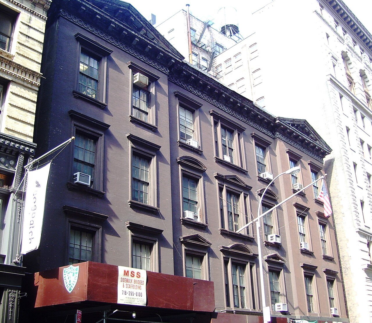 Former Grammar School 47 / Police Athletic League Building exterior