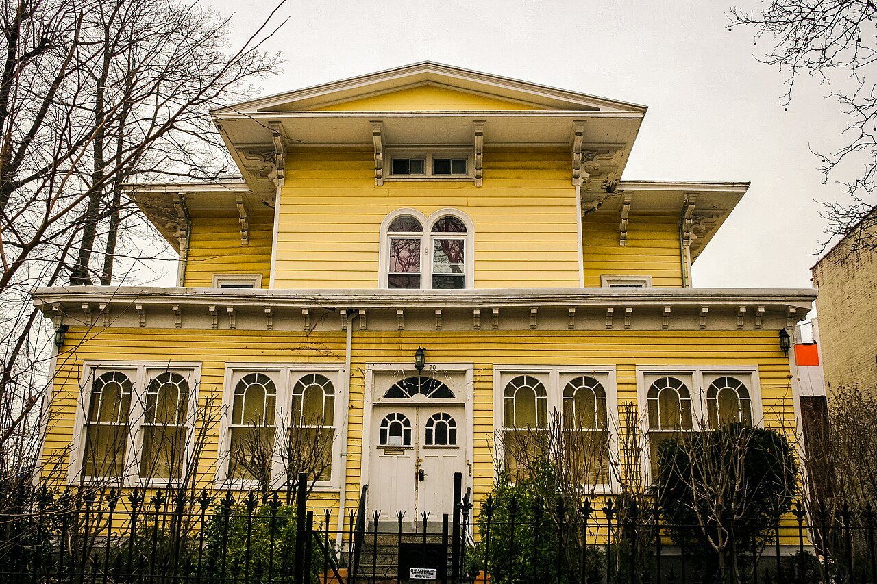 James and Lucy Elwell House exterior