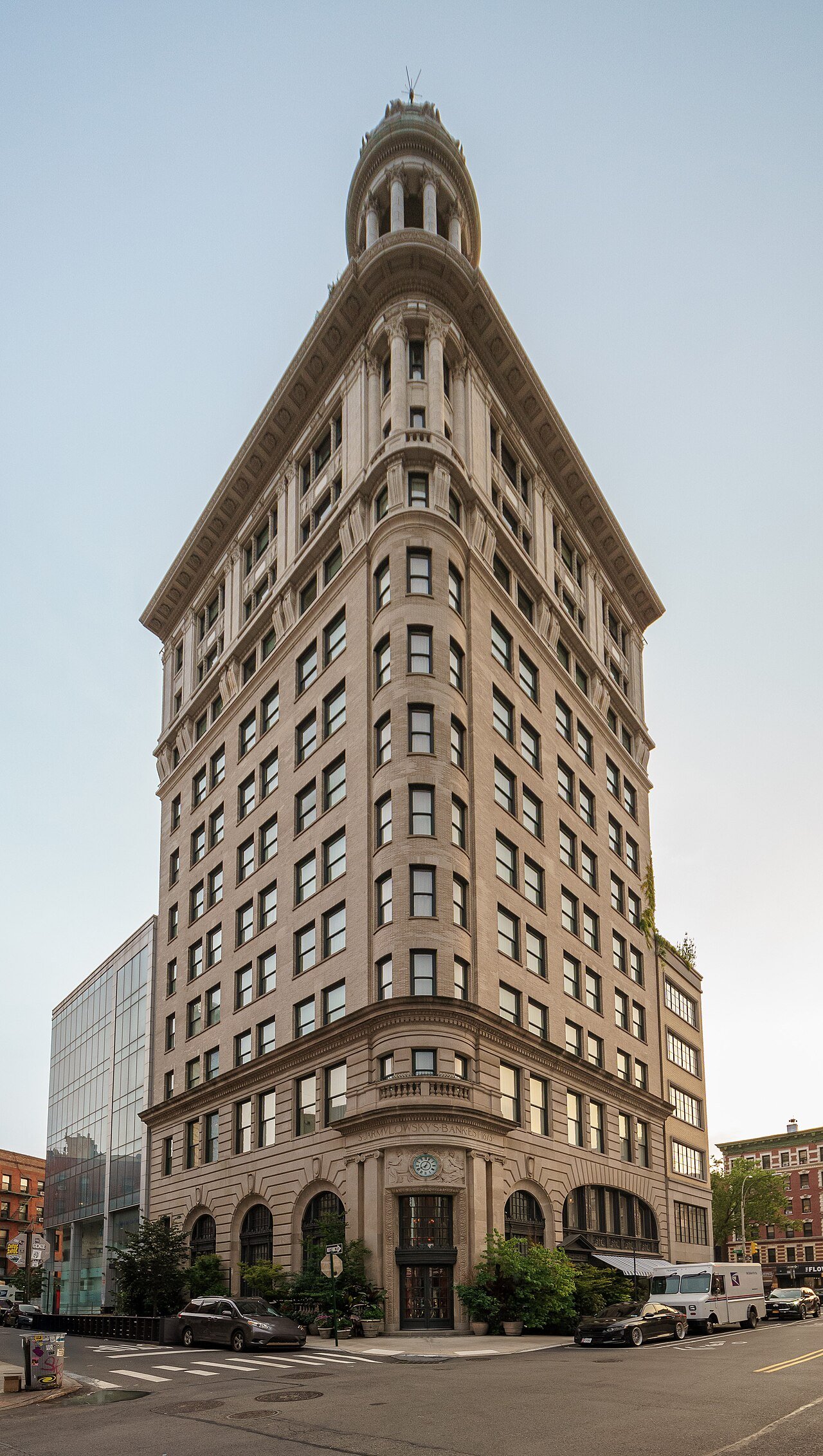 Jarmulowsky Bank Building / Nine Orchard
