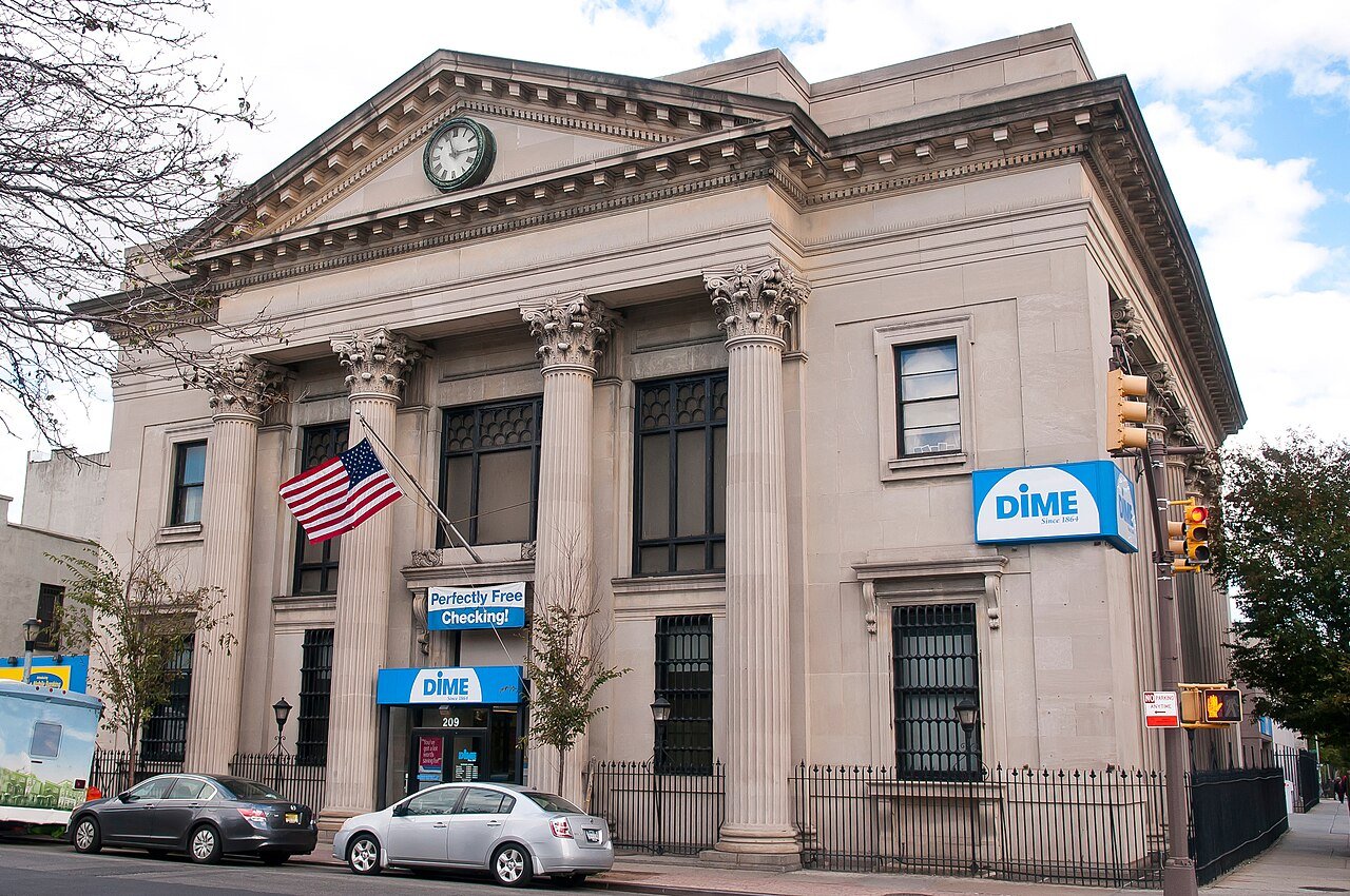 Dime Savings Bank of Williamsburgh exterior in 2015