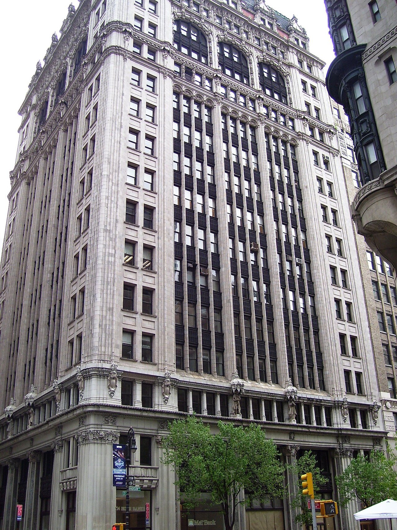Emmet Building exterior